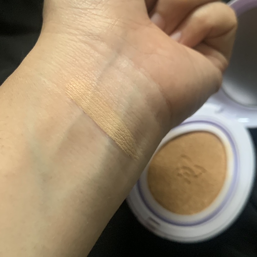 Unbothered Demi-Matte Cushion - W00 Chiffon imgfdn-dd2e1e4f-33bb-4ccc-afa8-d3790b623733