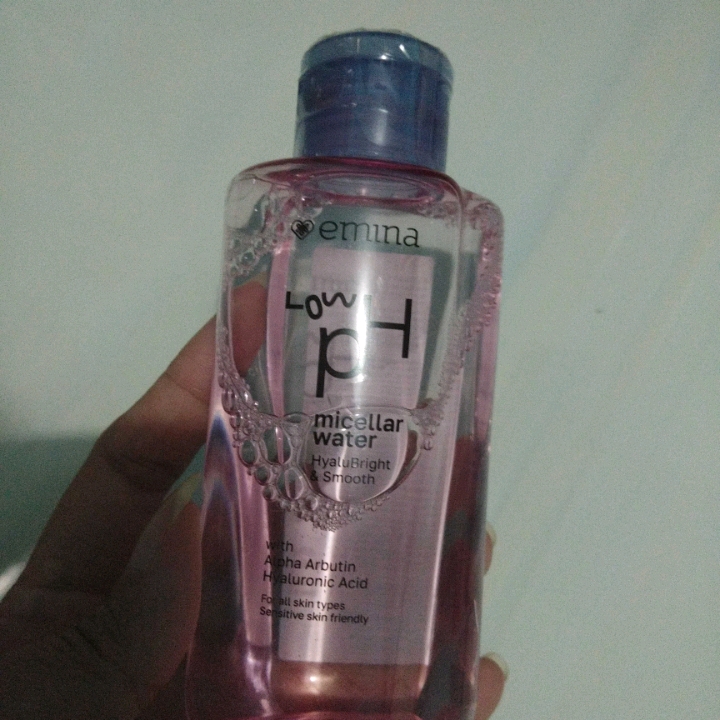 Low pH Micellar Water HyaluBright & Smooth  imgfdn-9fd2a8c1-f269-4d9f-add1-a05bf35cd423