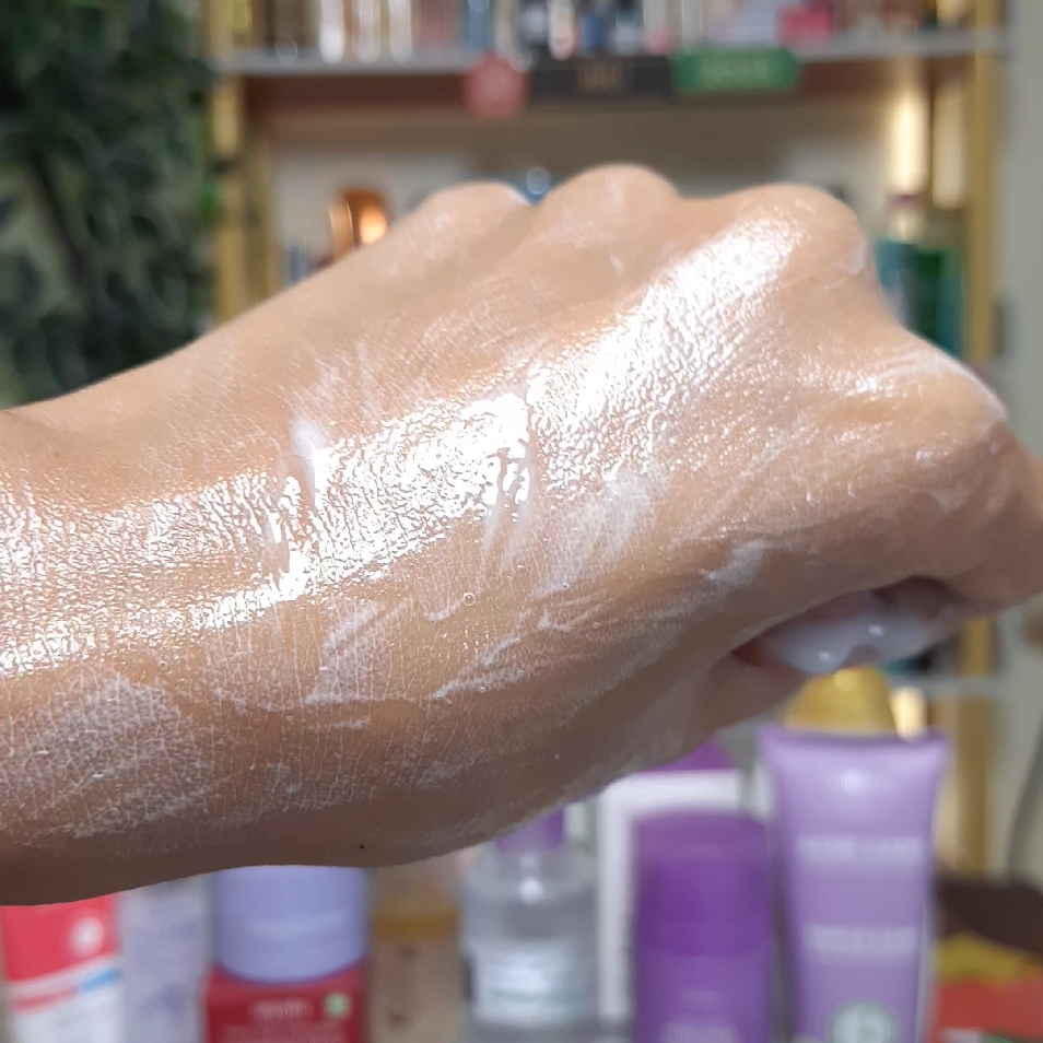 Triple Care Acne Calm Cleanser imgfdn-7b324ea0-d401-49a0-aa90-0a71ad8d68b0