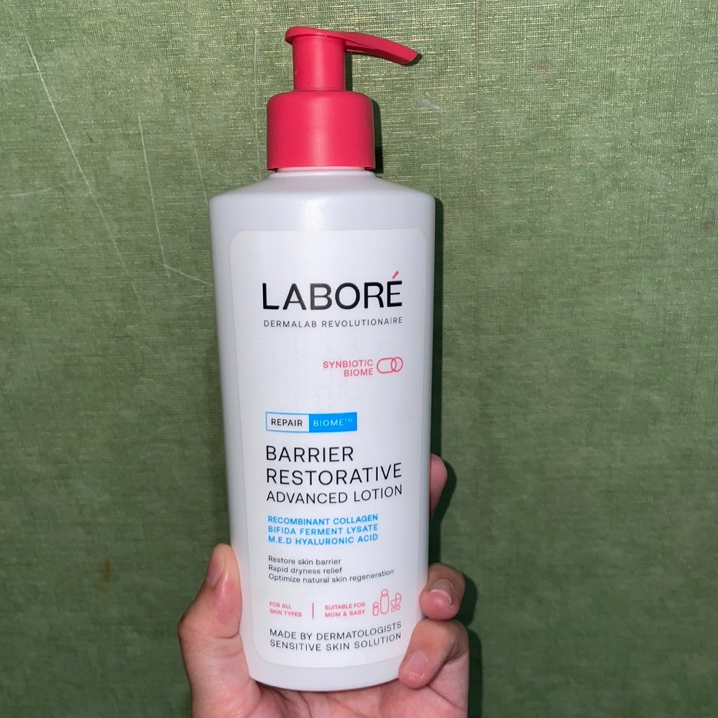 Revolutionaire Barrier Restorative Advanced Lotion imgfdn-0974cb19-8ef3-4efc-9ccd-61fea0c8c236