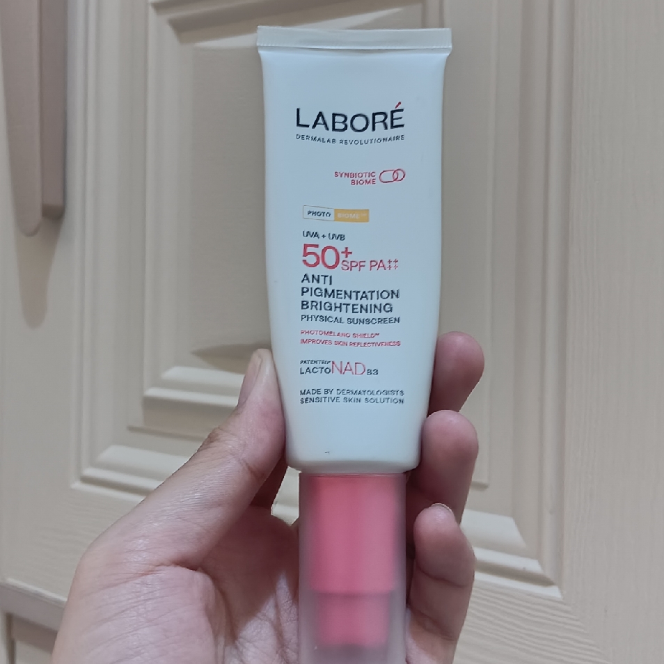 BiomeProtect Acne & Oil Correct Physical Sunscreen SPF50+ PA++++ imgfdn-5fe5101b-8ce8-4f6a-87e5-ac3fd189f142