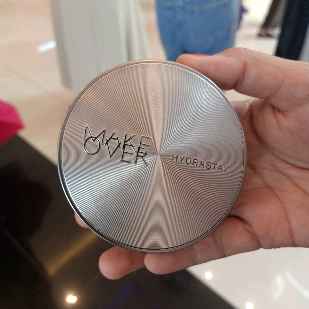 Hydrastay Lite Glow Cushion - N30 Natural Beige imgfdn-5079c1b1-350b-4db0-94b7-cdfdb27a3ba5