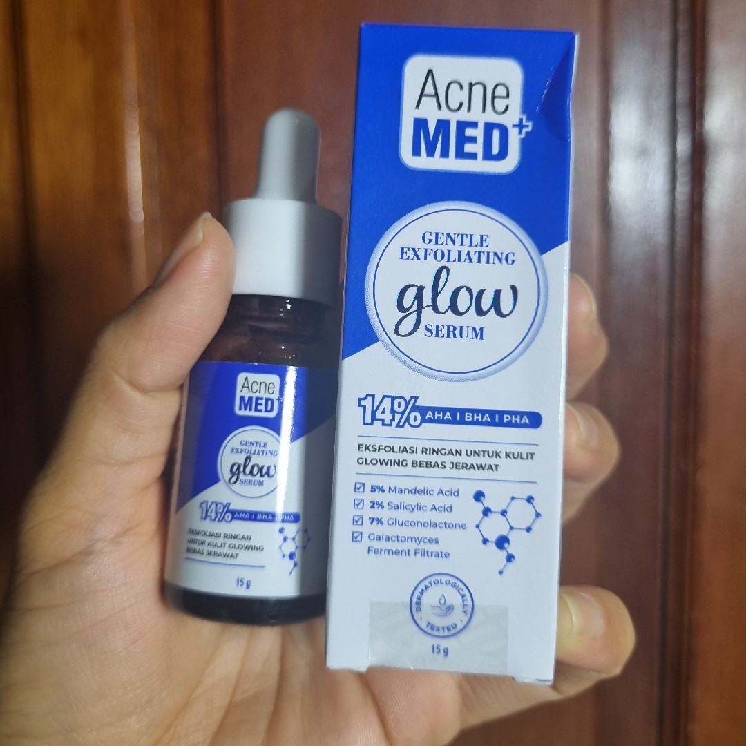 Gentle Exfoliating Glow Serum imgfdn-146300b5-e747-4f85-a4e3-5bca1fd5e4ff