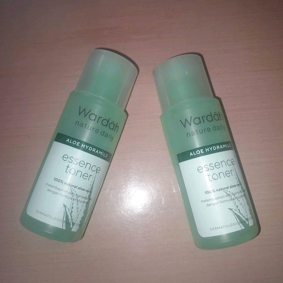Hydramild Aloe Essence Toner imgfdn-48913399-0a73-4833-9456-b61e74760324