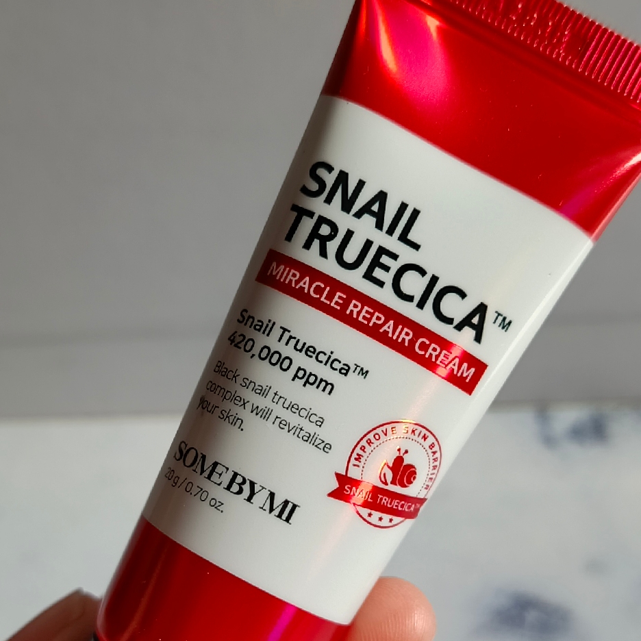 Snail Truecica Miracle Repair Cream imgfdn-f38b560c-e03b-4179-ad9a-b722894bb5ad