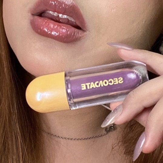 Gel Lip Gloss X Sara Robert - Imagination imgfdn-4d68638b-672c-4786-9207-059c48997d50