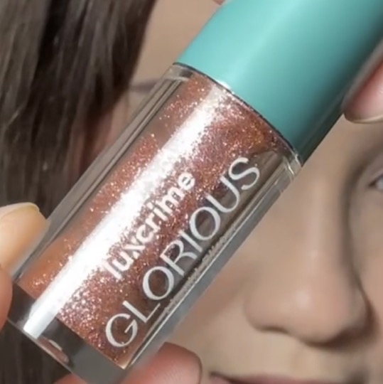 Glorious Liquid Glitter - Champagne Sequin imgfdn-38685f9e-7fc4-4e8a-b827-a32e71c893f9