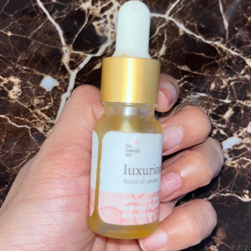 Luxurious Facial Oil Serum imgfdn-99c47e59-6567-4fe3-a353-d80acbd5a9b0