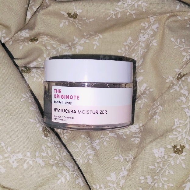 Hyalucera Moisturizer imgfdn-89d4349a-38bc-4b57-8bb1-b82f20ded6d9