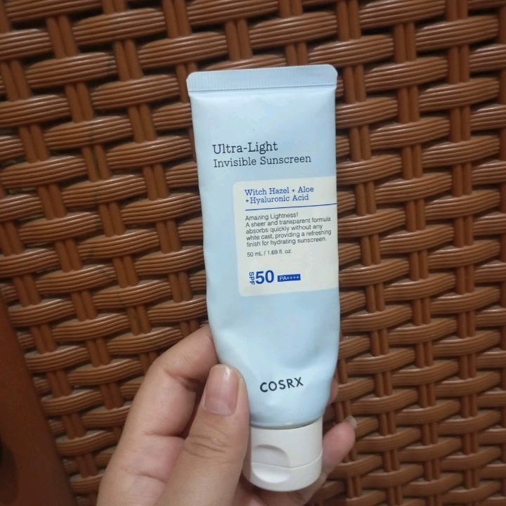 Ultra Light Invisible Sunscreen imgfdn-8962e256-5568-4fb7-83d8-5b31ab53d8de