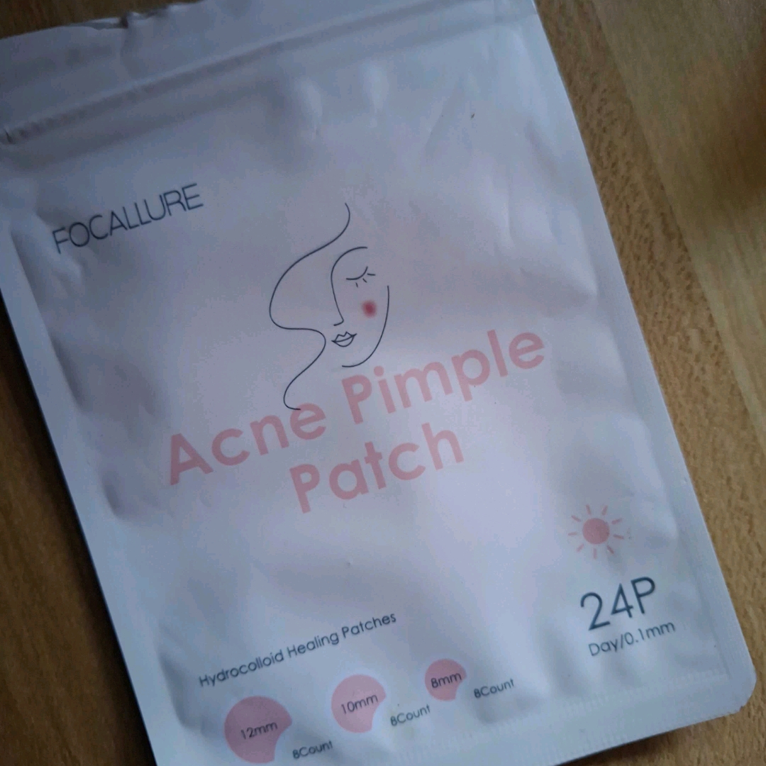 Acne Pimple Patch - Day imgfdn-eb15fc44-41ac-408e-a385-5d78bc7cc224