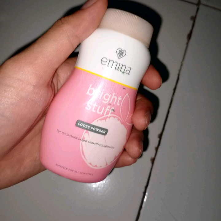 Bright Stuff Loose Powder imgfdn-ebdcc3cb-54bd-4727-808c-4703bf34b456
