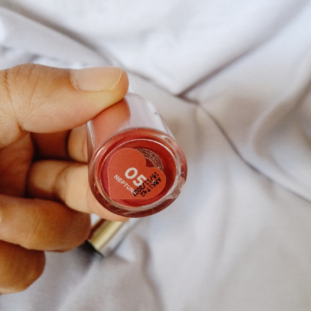 Mattelite Lock Lipstick - 05 Neptune imgfdn-cf56241c-29d9-42e7-81bc-af9e4225d2be