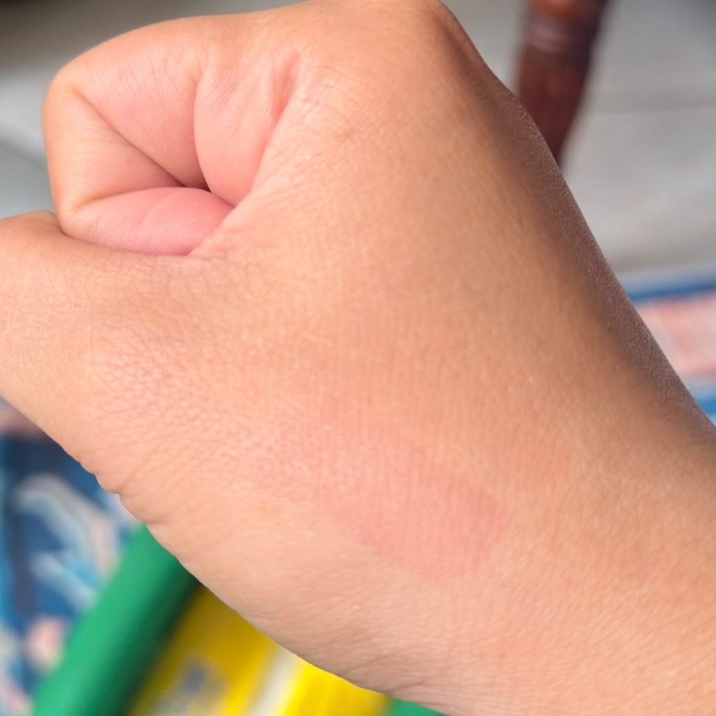 Jelly Lip Tint - 01 Berry Kiss imgfdn-6f00de4c-2639-4387-a855-b904155c5e0f