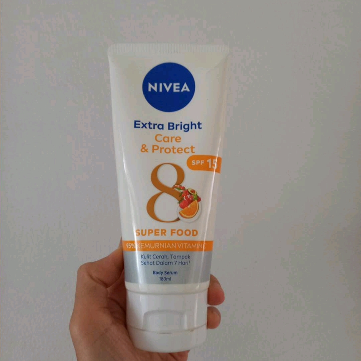 Extra Bright Care & Protect 8 Super Food Body Serum imgfdn-19d41627-bde6-44f4-92fe-deeb58f9eed7