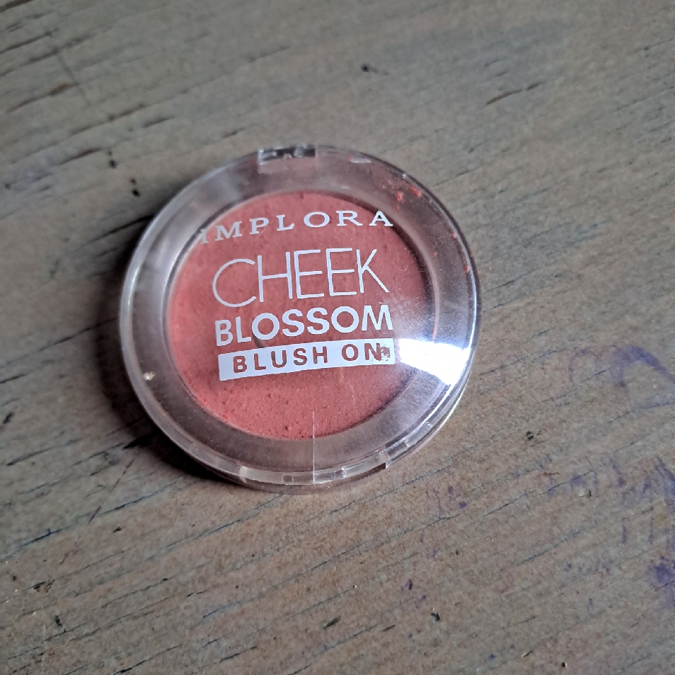 Cheek Blossom Blush On - 04 Sweet Salmon imgfdn-4cdd5201-2427-4740-8af6-87cb7cc03490