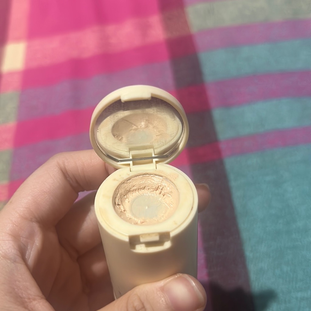 Bloomatte Stay Confident 2in1 Foundation - LN1 Seashell imgfdn-3be49196-6056-48ea-9520-1c9f5bb68ccc