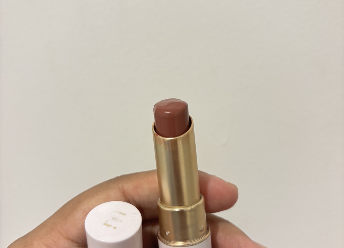 Lipfinite Glaze - Biscotti imgfdn-ee589ef1-4eae-4f89-aca6-5c3d28383e47