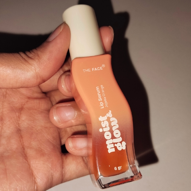 Lip Serum Moist & Glow imgfdn-2ac3f641-7d01-4fc7-a5d4-72df7f286e70