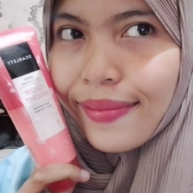 Low pH Glow Bright Gel Cleanser imgfdn-6979c792-f31e-46ae-9178-d232d39f45fd