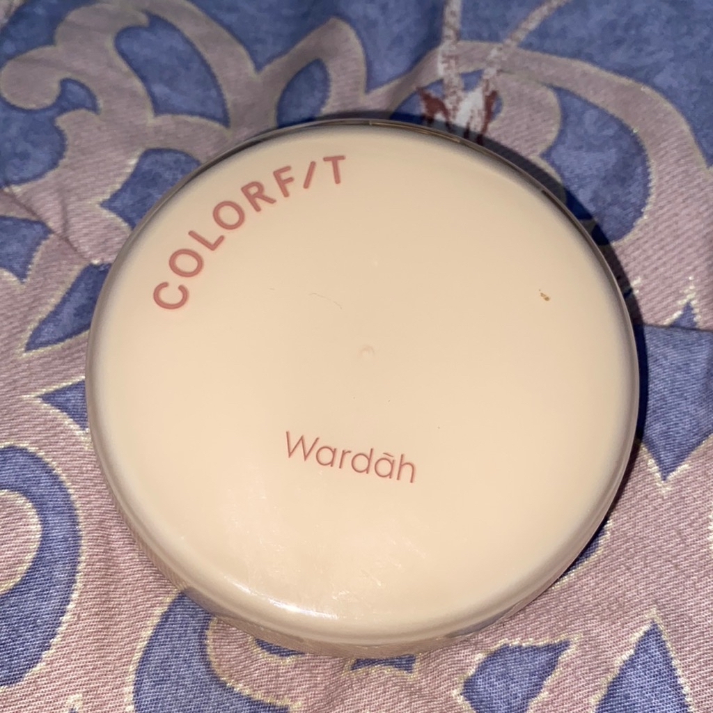 Colorfit Perfect Glow Cushion - 31W Creme Beige imgfdn-b7765230-e972-45be-aaa5-95b10c3e5405