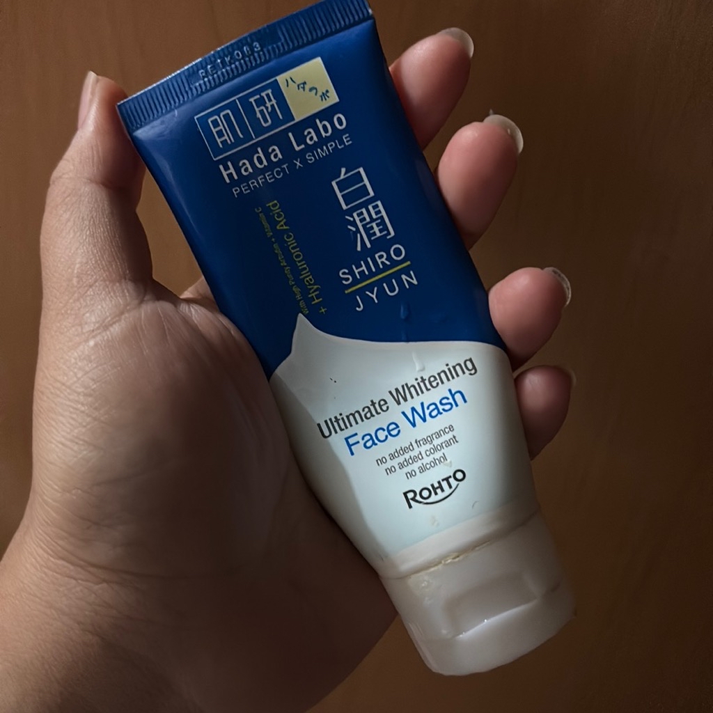 Shirojyun Ultimate Whitening Face Wash imgfdn-bf2bd88c-791e-4bfc-a7f1-da5320b14fa6