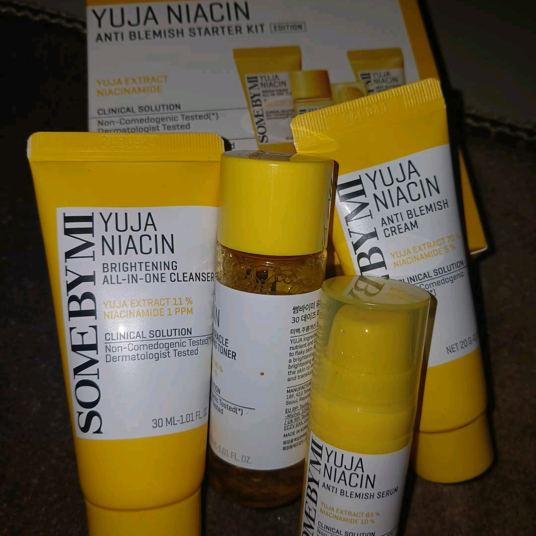 Yuja Niacin 30 Days Brightening Starter Kit imgfdn-1c4e7e01-f5e2-4b52-af47-4b2e1be3b508