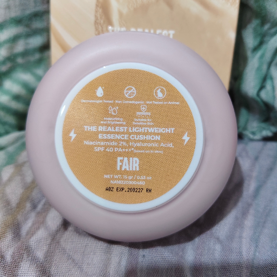The Realest Lightweight Essence Cushion - Fair imgfdn-8c1227ea-1a26-46dc-9923-9717919660e0