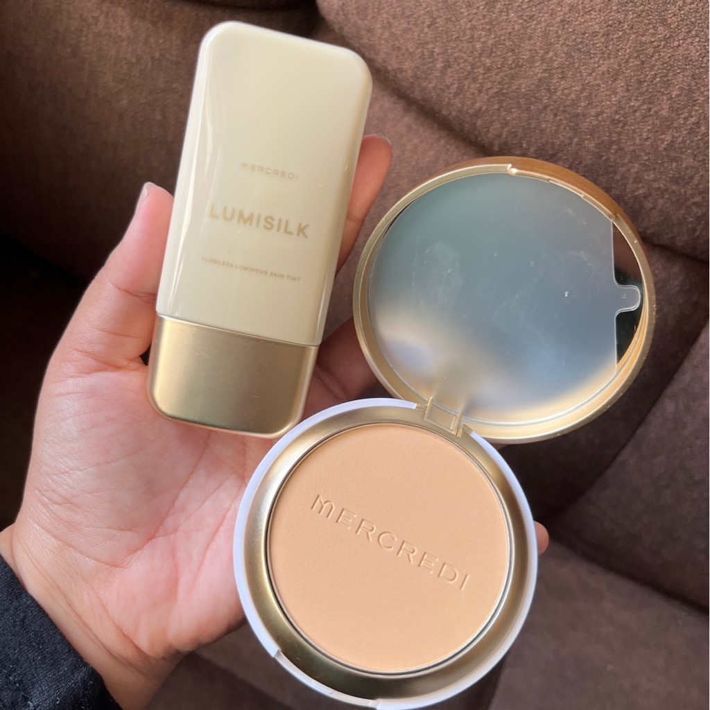 Lumisilk Flawless Luminous Skin Tint - Almond imgfdn-9dee64d4-f7bc-42bf-ac22-1ce3c398f0fe