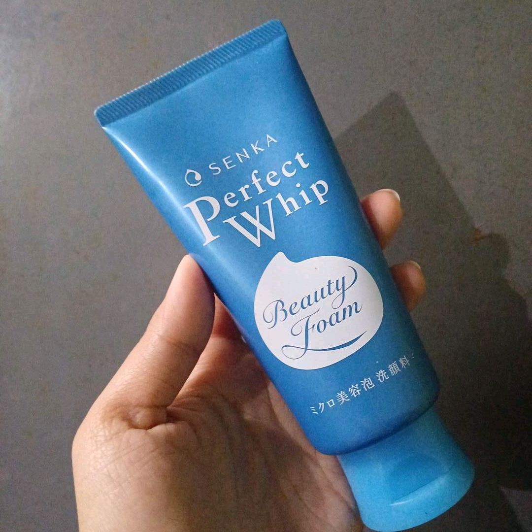 Perfect Whip Facial Foam imgfdn-163b6edb-08b9-4a46-9e7d-460f1942a2be