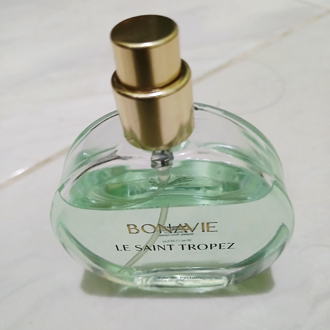 Le Saint Tropez imgfdn-e045f3d2-5e9f-4ced-94fa-1f6f6837775c