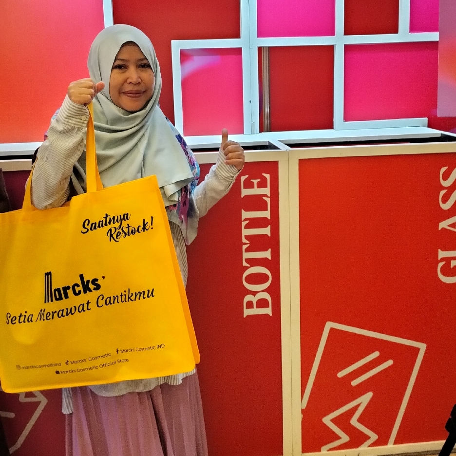 Micellar Cleansing Water All-in-1 - All Skin Type imgfdn-3808ae0b-5223-4e27-b087-41a6cdfdee00