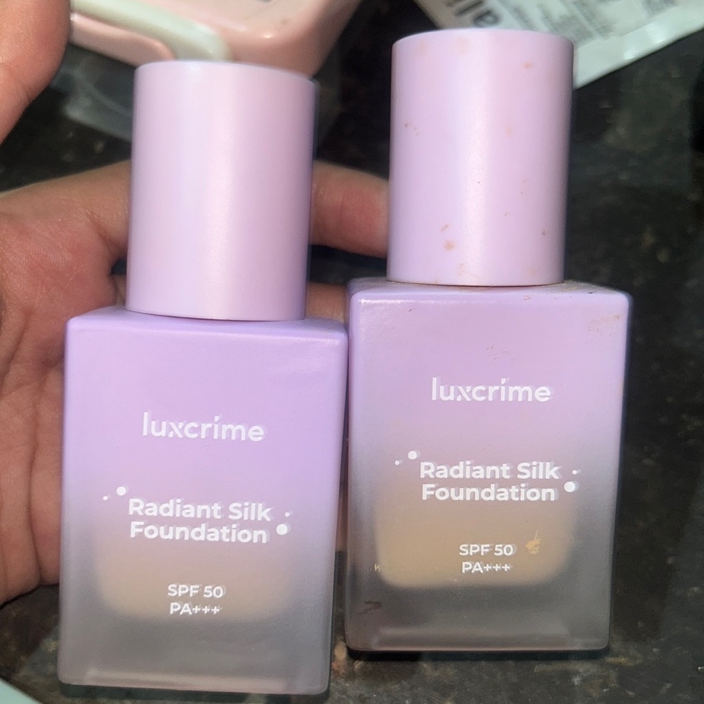 Radiant Silk Foundation SPF 50 PA+++ - N02 imgfdn-a9e8af8b-d793-4fea-8190-3543ffc1bbc7