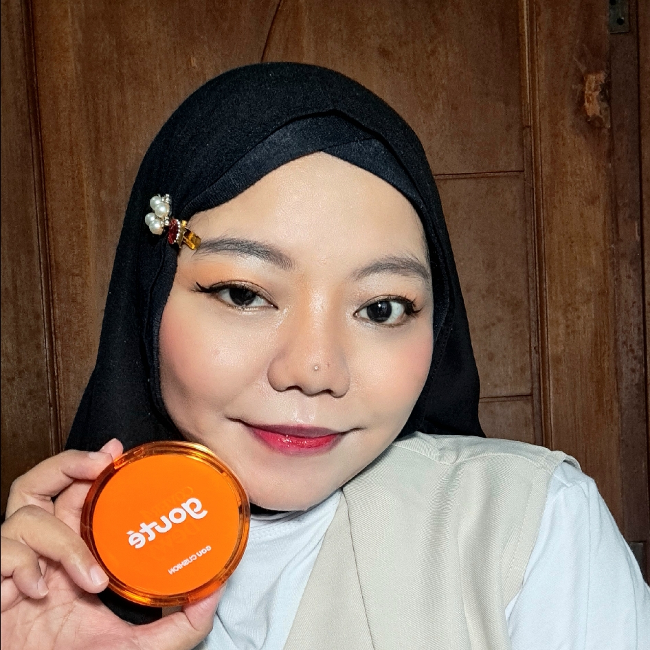 Goucushion Cover 4 Matte - LN Royal Palais imgfdn-8eda32fa-502c-439e-afb2-94cc5034961d