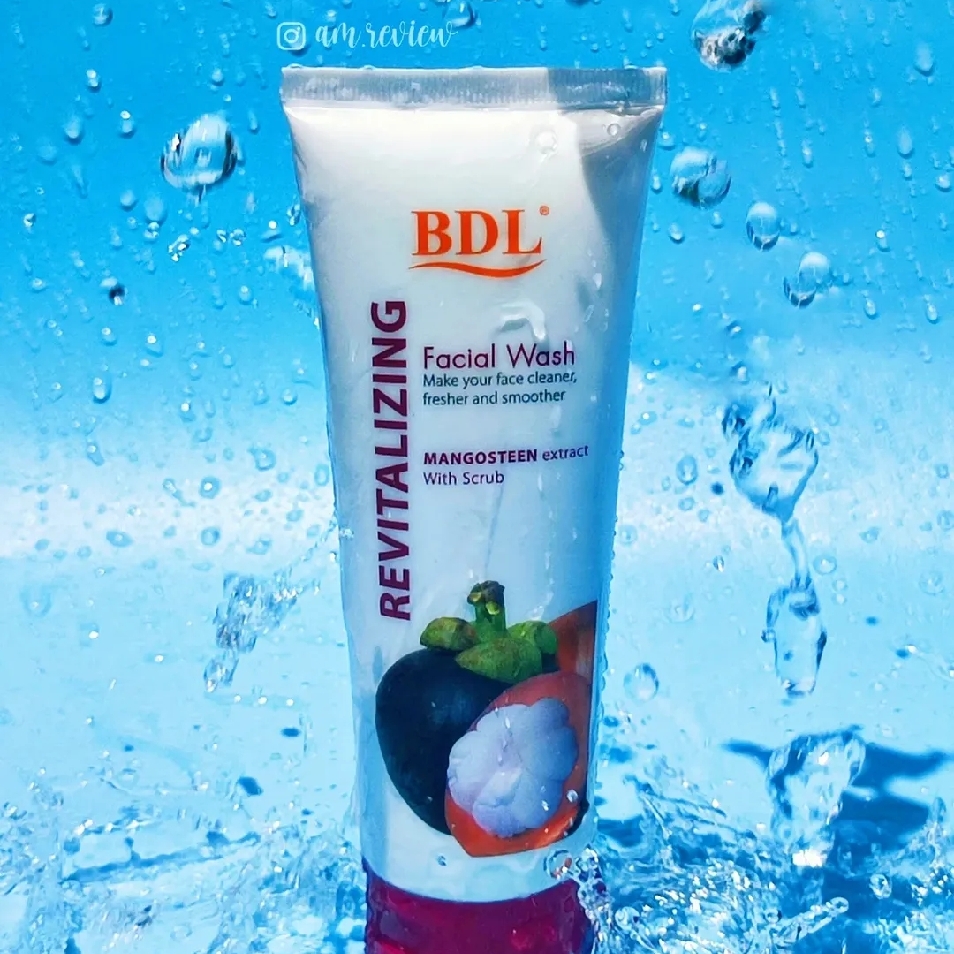 Revitalizing Facial Wash - Mangosteen imgfdn-65343238-2023-4492-a135-2e1c071bd9ee
