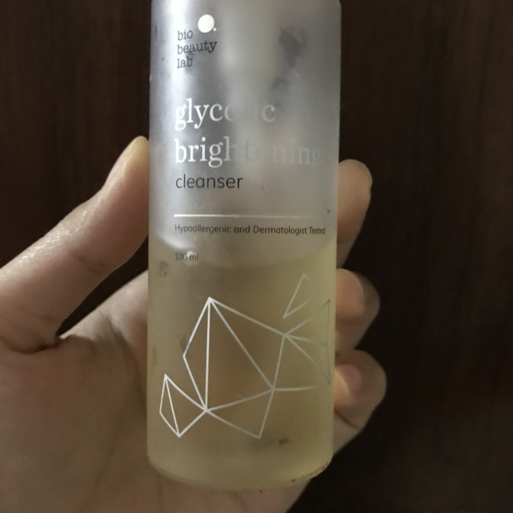 Glycolic Brightening Cleanser imgfdn-8869d2c5-1f6f-4a56-876c-b10fa7696791