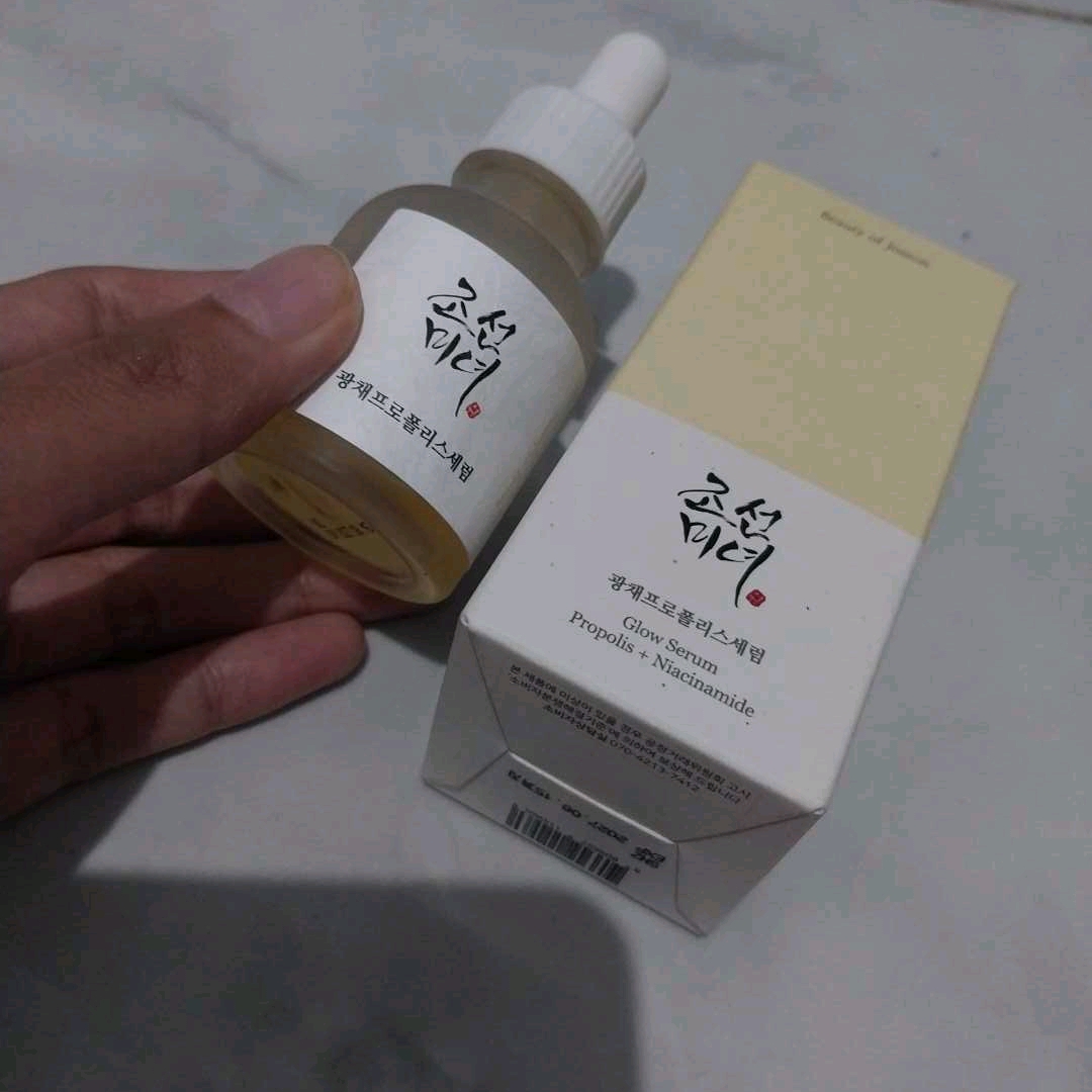 Glow Serum: Niacinamide + Propolis imgfdn-22d7c0a8-187e-4222-9f7d-aafe7e23d789