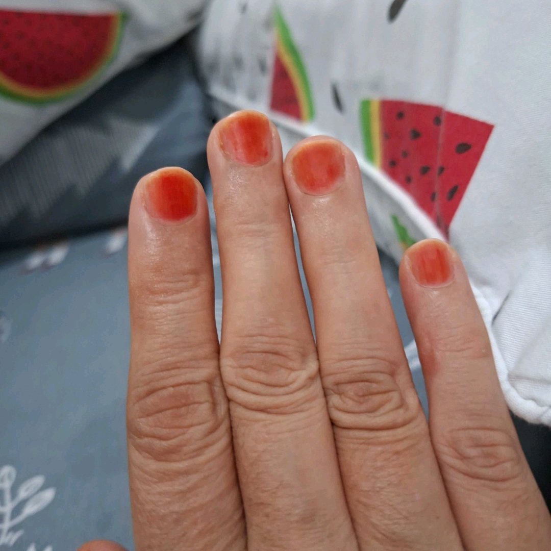 Strawberry Nail Henna - Maroon and Black imgfdn-1b121d30-c1d3-4515-a6bc-47f0696d7d8f
