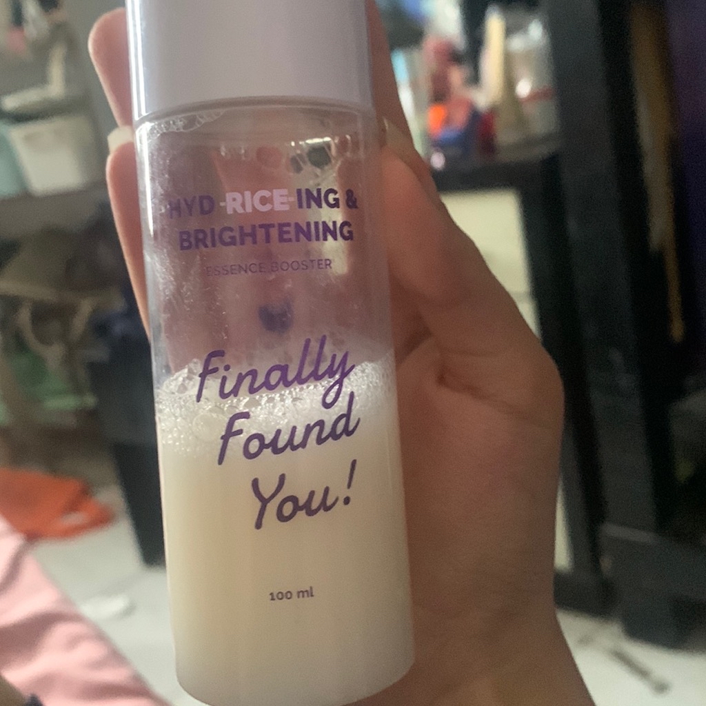 Hyd-rice-ing & Brightening Essence Booster imgfdn-58c73391-00e0-4ec1-8dfd-f8977152aebc
