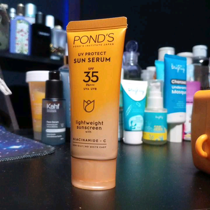 UV Miracle Protect & Repair Sunscreen Bright SPF35 imgfdn-f3712588-a0bb-437f-99ab-77d828a11c4c