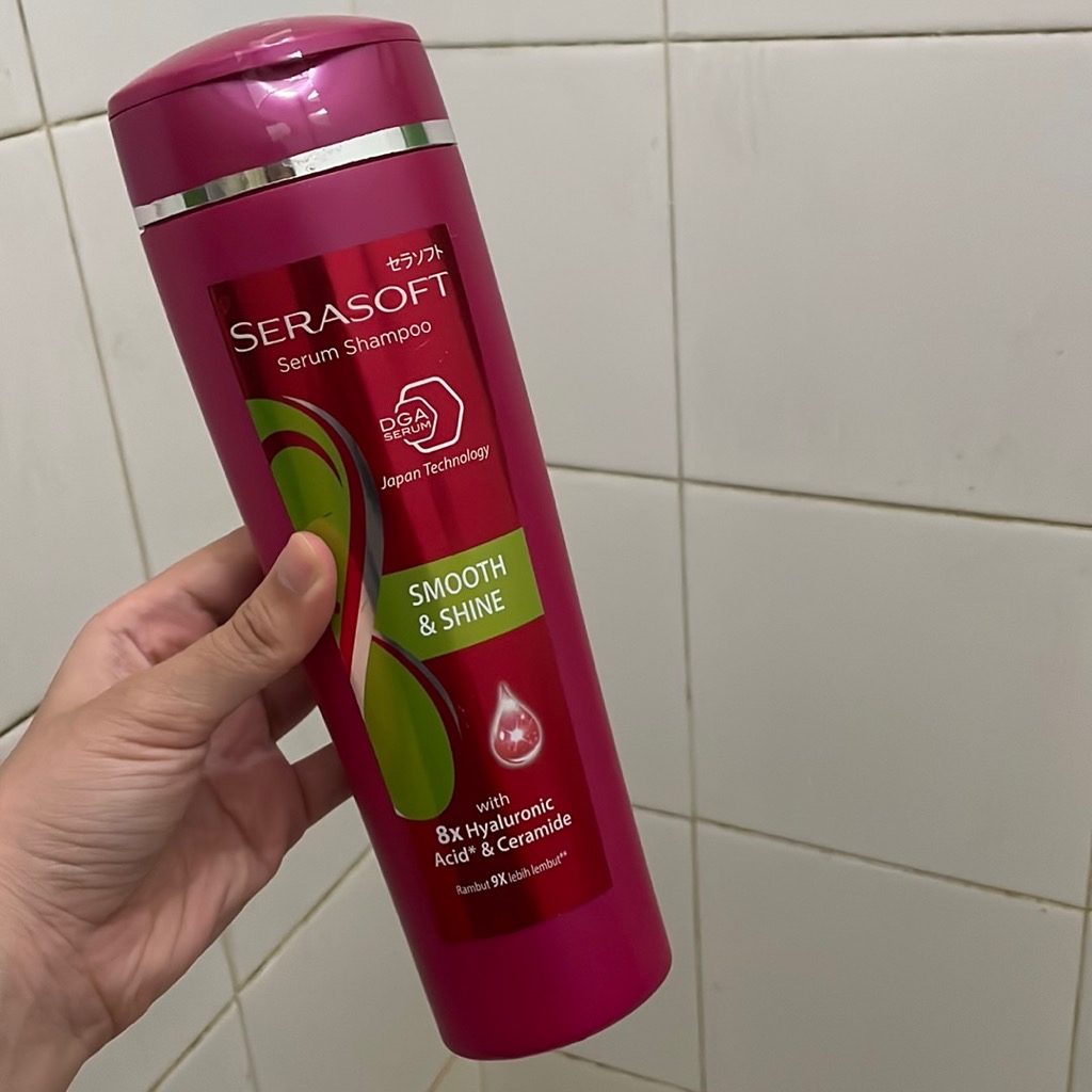 Serum Shampoo - Smooth and Shine imgfdn-09891ce8-459c-4555-91d1-6ee98dbbc585