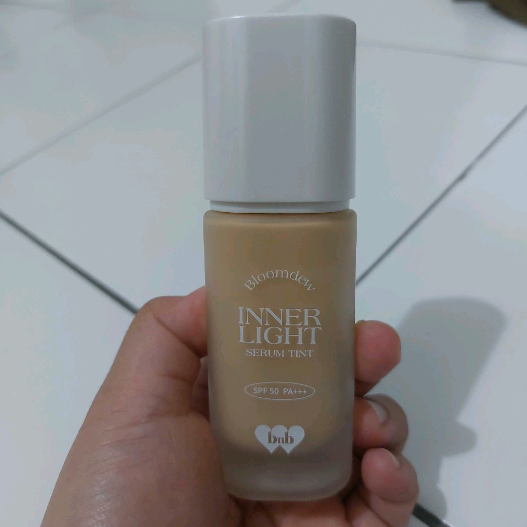 Bloomdew Inner Light Serum Tint - MW0 Camellia imgfdn-a8947234-5458-44a8-942a-f51c86381824