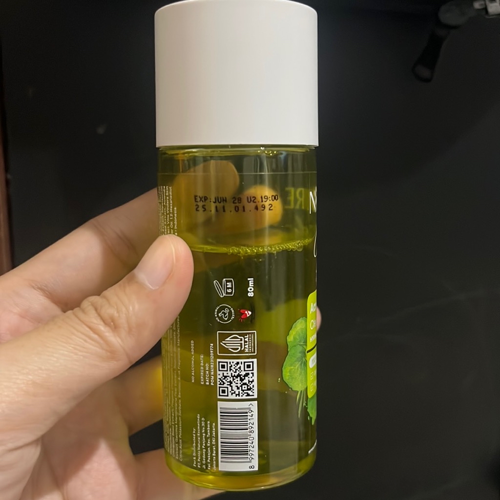 Centella Asiatica Acne Clear Hydrating & Calming Toner imgfdn-a4c02f50-5540-4b99-a7c6-36320842e4a3