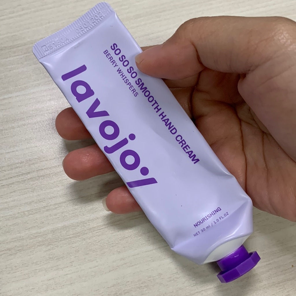 So So So Smooth Hand Cream Berry Whispers imgfdn-70186dea-1a6c-4afd-94fa-6af4f43bae47