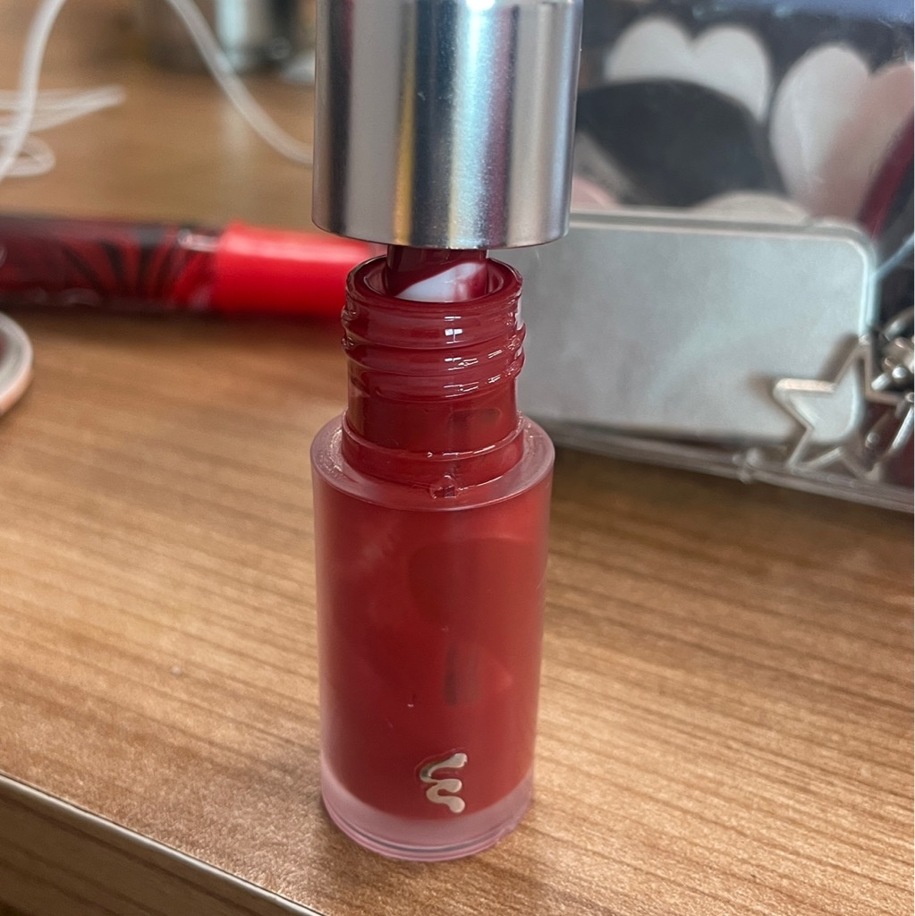 Tinted Glass H2Oil - Cherry Smash imgfdn-c2b68106-9e1d-4e86-857a-2e8d1fe0d050