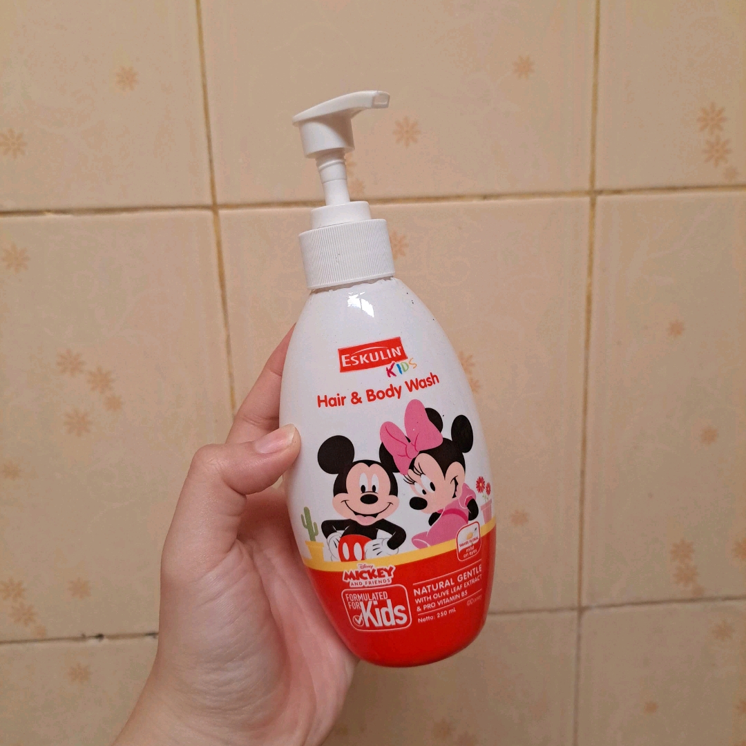 Kids 2 in 1 Hair and Body Wash - Soft & Protect  imgfdn-f201b060-baa9-4da0-a7d2-d955893ca1f4