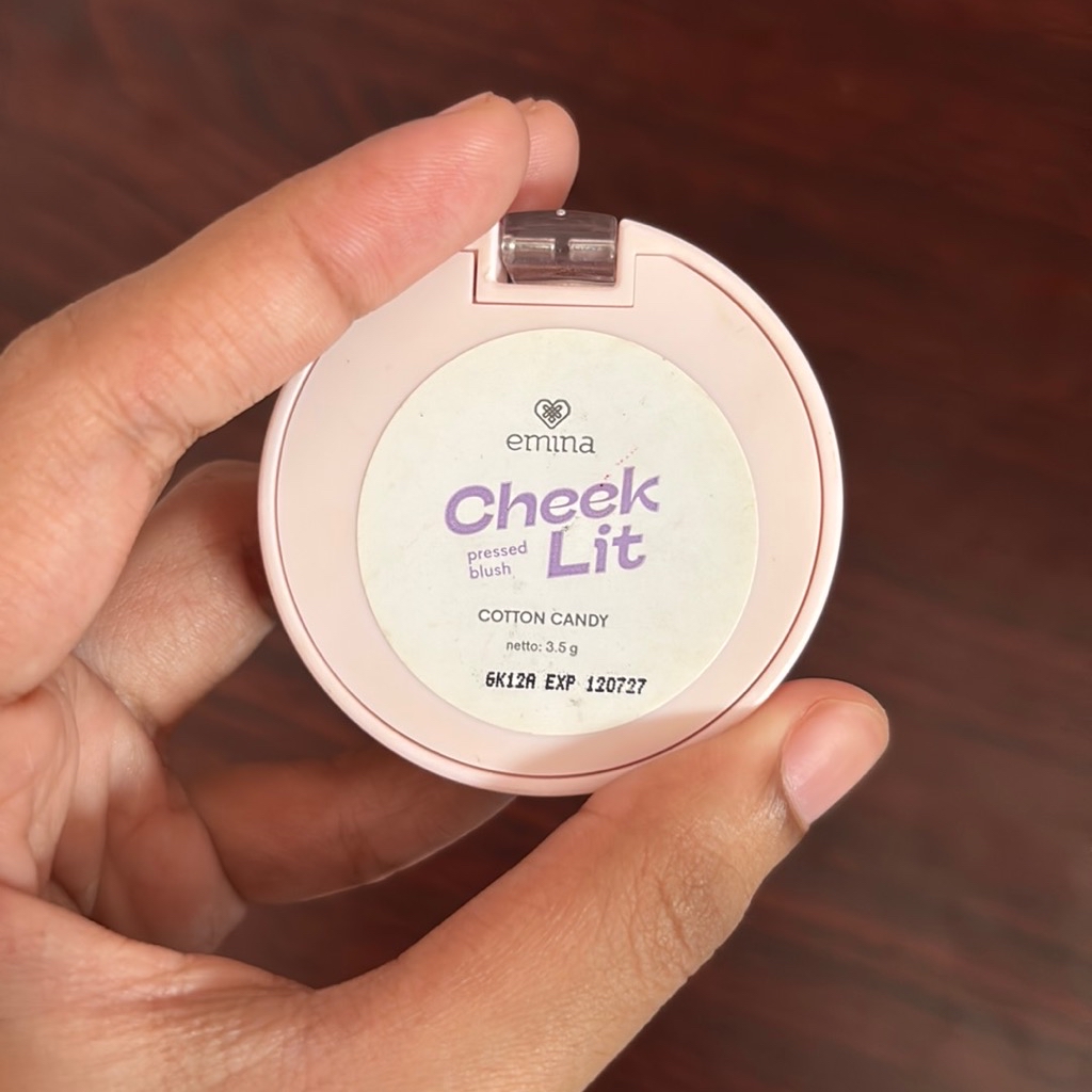 Cheeklit Pressed Blush On - Cotton Candy imgfdn-594b265d-d82c-4ba0-8848-b8e6dac010a7