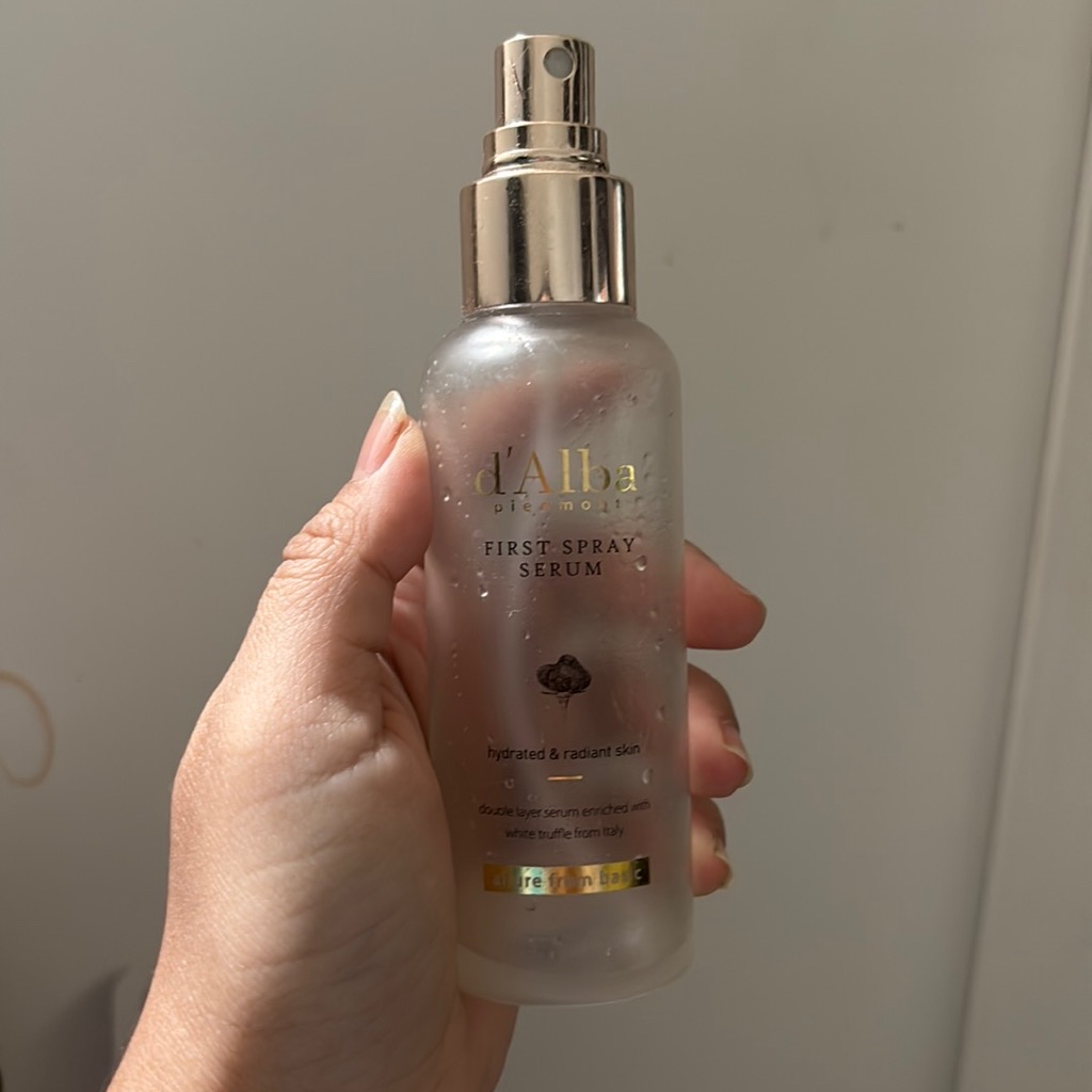 White Truffle First Spray Serum imgfdn-16420627-82e7-45b0-b66e-c69f37438f97