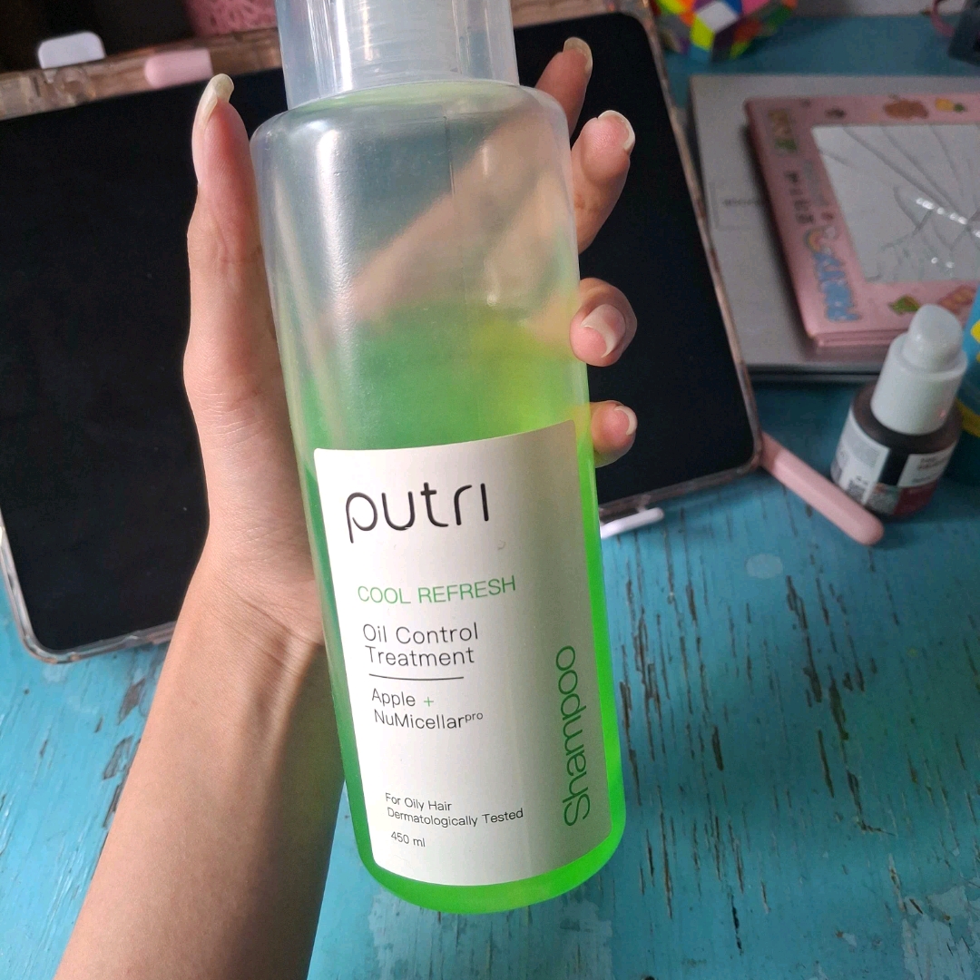 Shampoo - Cool Refresh imgfdn-9244b41d-b4a8-45fc-8b1a-e2362aba8fae