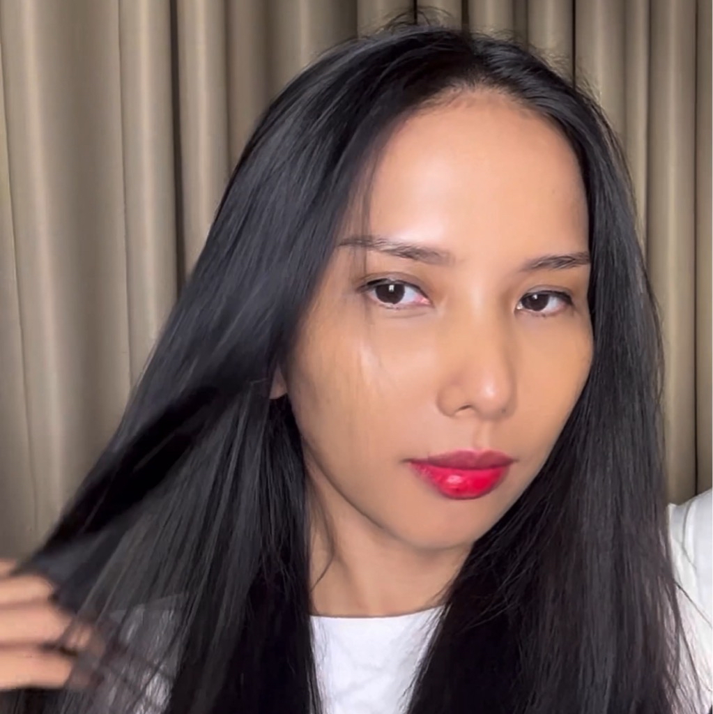 Hold My Strands! Shampoo Hair Fall Treatment For Sensitive Scalp imgfdn-b8cae90d-b6ff-4802-ad99-9c130e773c48